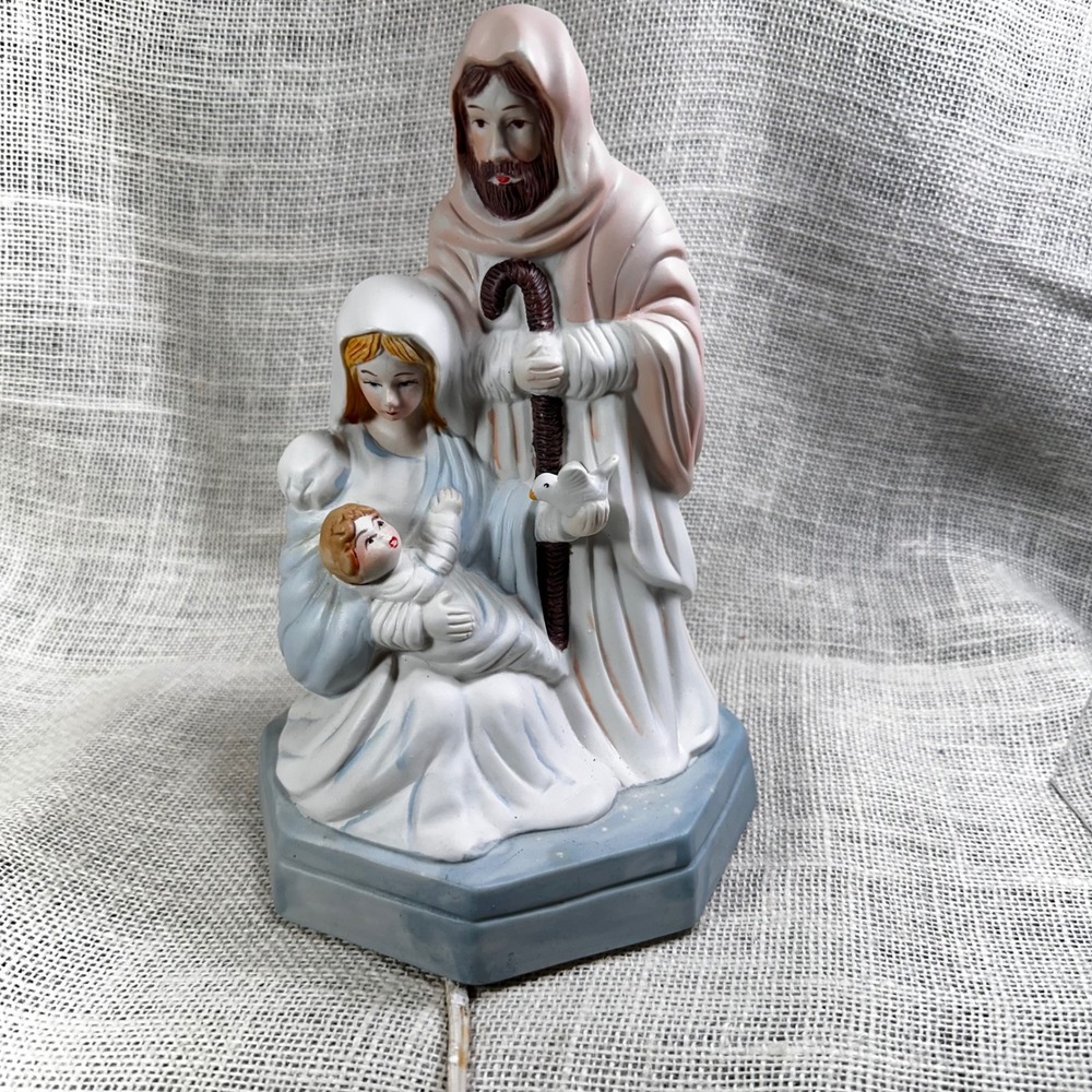 Vintage Lighted Holy Family Nativity Ceramic Lamp Jesus Mary Joseph Taiwan 8in